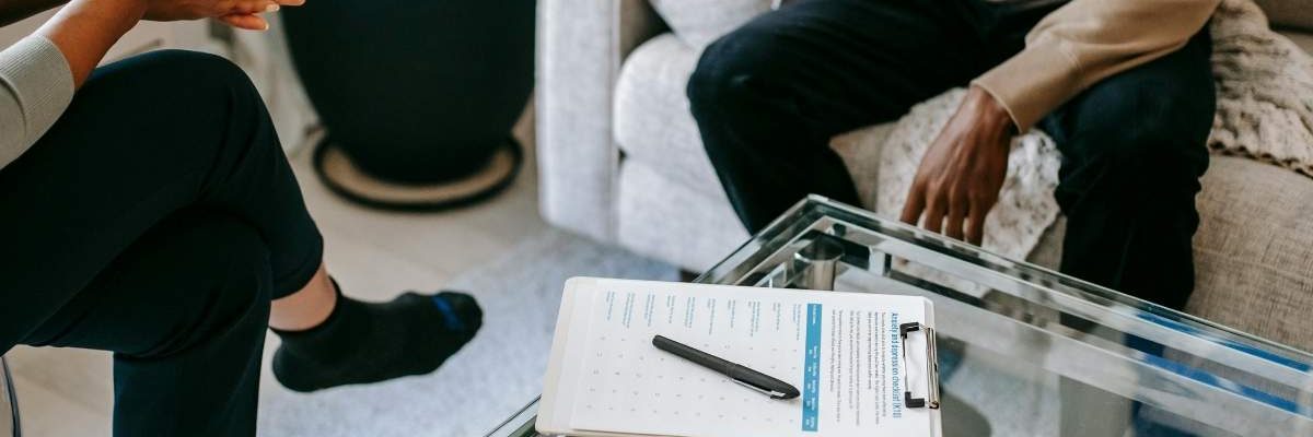 Forensic expert providing mental health evaluations